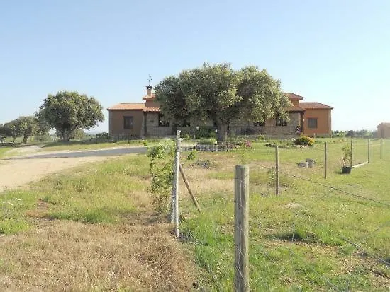 Отель Casa Rural El Nido Del Cuco Valdeobispo